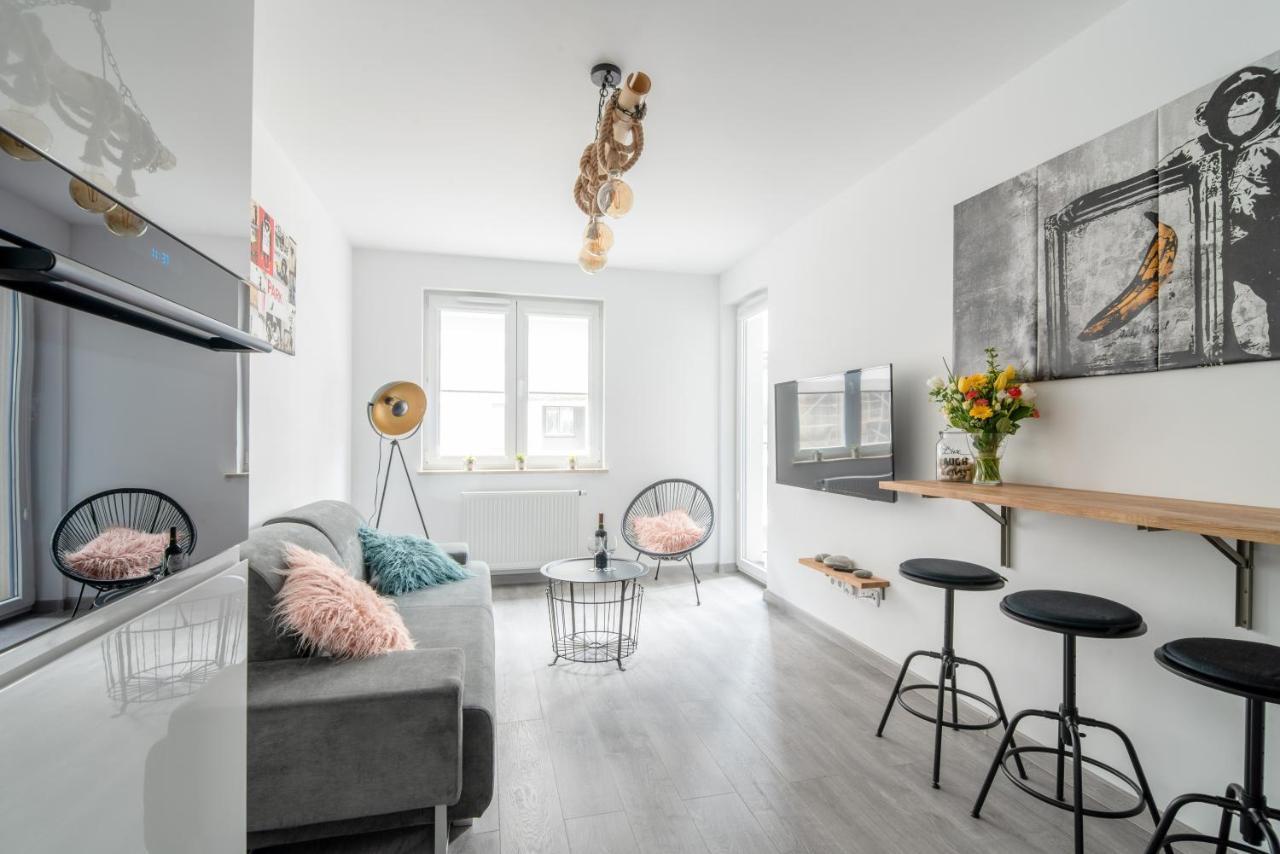 Unique Apt Eve - Free Garage Красков Екстериор снимка